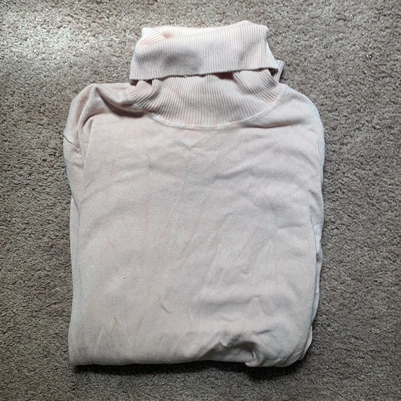Long sleeve turtle neck sweater - Picture 1 of 1